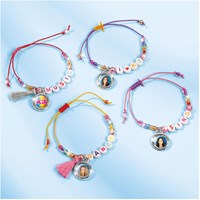 Haz pulseras con letras K3 830240-3