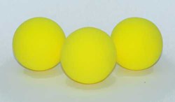 Pack de 3 bolas de espuma de 70 mm amarillas.