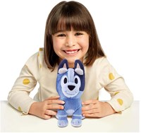 Moose Toys Bluey peluche Socks perro suave - 20 cm-3