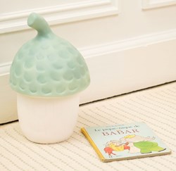 Egmont Toys lámpara bellota almendra decoración habitación infantil 20x30 cm