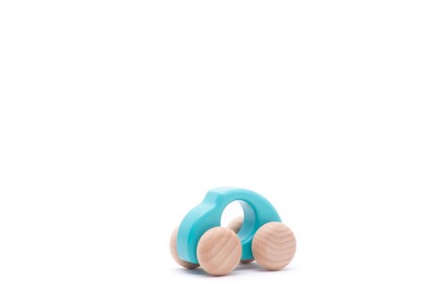 Bajo coche de madera Beetle azul claro juguete sostenible