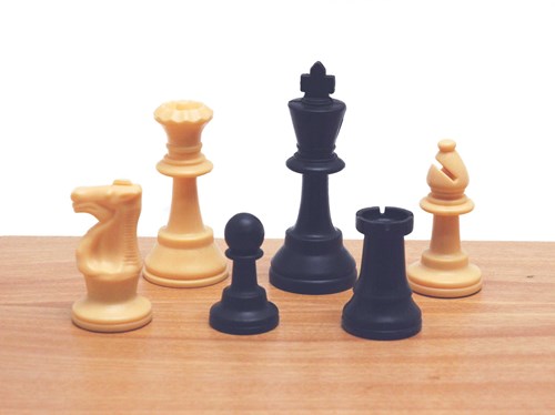 HOT Games juego de ajedrez plástico Staunton 93mm en caja madera blanco negro