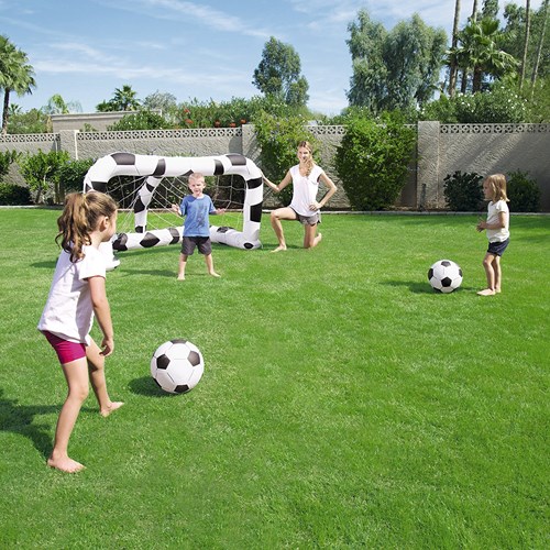 Bestway Portería de Fútbol Hinchable - Diversión al Aire Libre - Con 2 Balones-2
