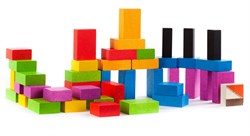 Bajo juguete bloques de construcción de madera - 43 piezas coloridas