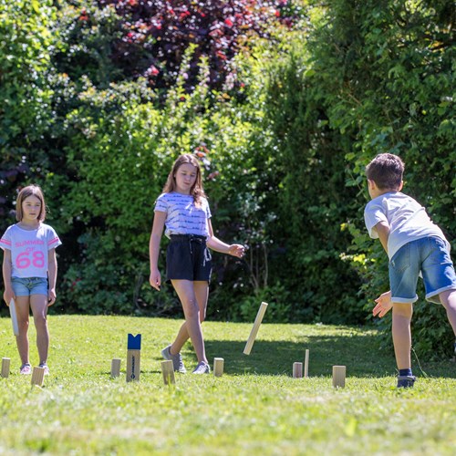 Schildkröt Kubb juego de exterior de madera FSC set escandinavo sostenible-2
