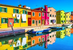 Alipson Puzzle rompecabezas A Break in Burano, Italia - diversión colorida