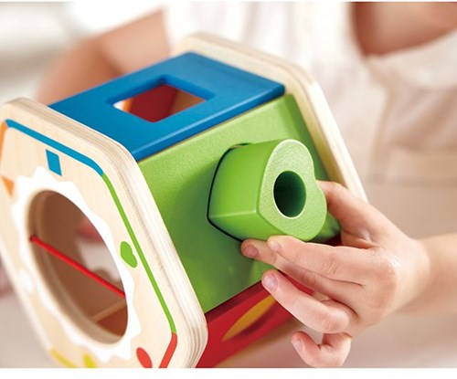 Hape juguete educativo de madera clasificador de formas multicolor-3