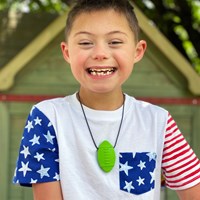 ARK Therapeutic collar mordedor fútbol negro XT mediano juguete sensorial Kauwketting in voetbalvorm, geschikt voor fanatieke kauwers met een sterke kauwbehoefte.-3