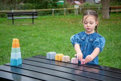 TickiT vasos apilables silicona estrella juguete bebé color Earth-2