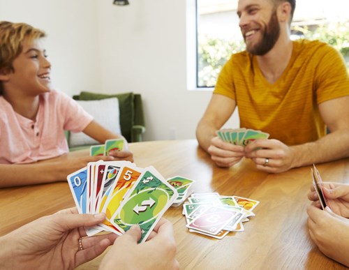 Mattel Juego de cartas ONU-3